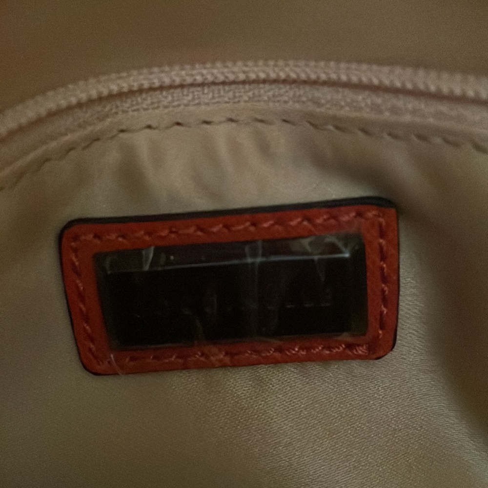 Handbag - Picture 5 of 6